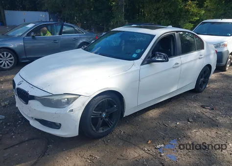 2013 BMW 328I из США, поврежденный, VIN WBA3A5C59DF355988